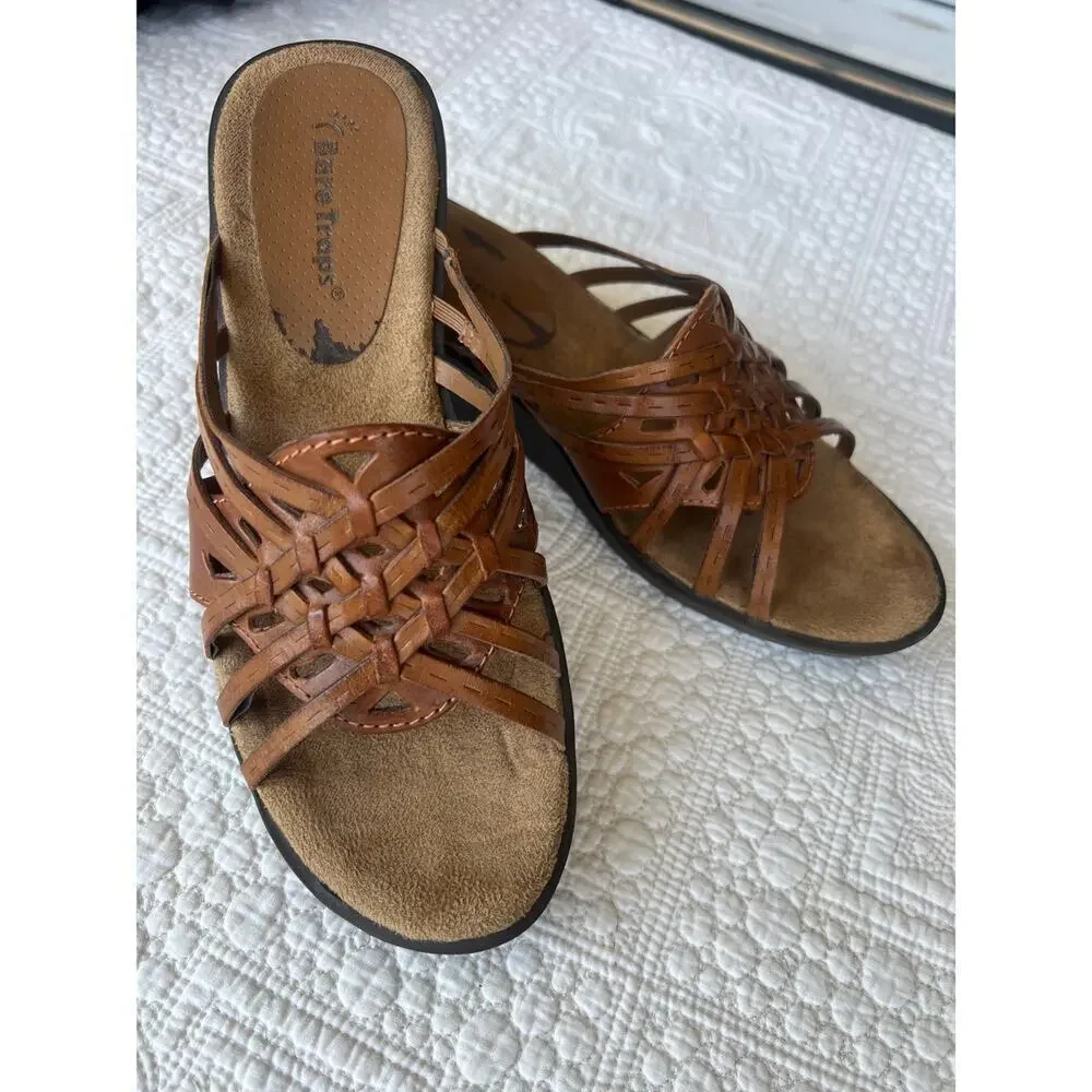 Bare Traps Leather Strapped Wedge Sandals, Women's size 6M